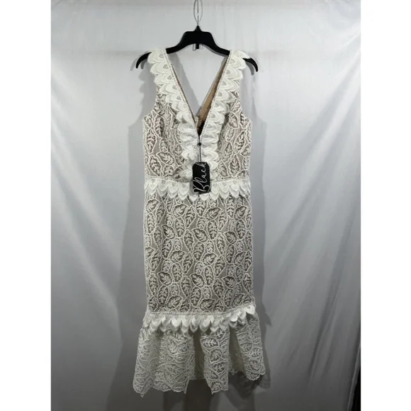 NWT $418 Dress the Population [ Medium ] Everleigh Lace Body-Con Midi Dress